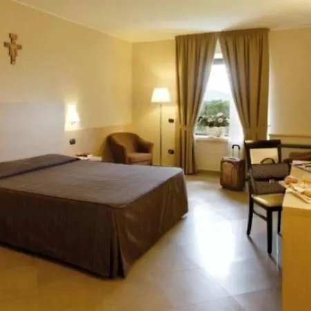 Domus Pacis Hotel