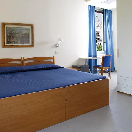 Domus Pacis Hotel 3*