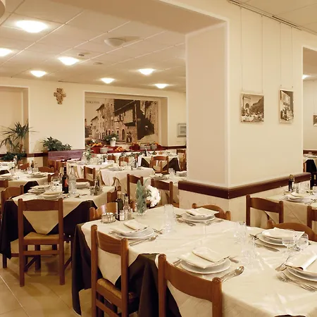 Domus Pacis Hotel 3*