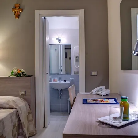 Domus Pacis Hotel 3*